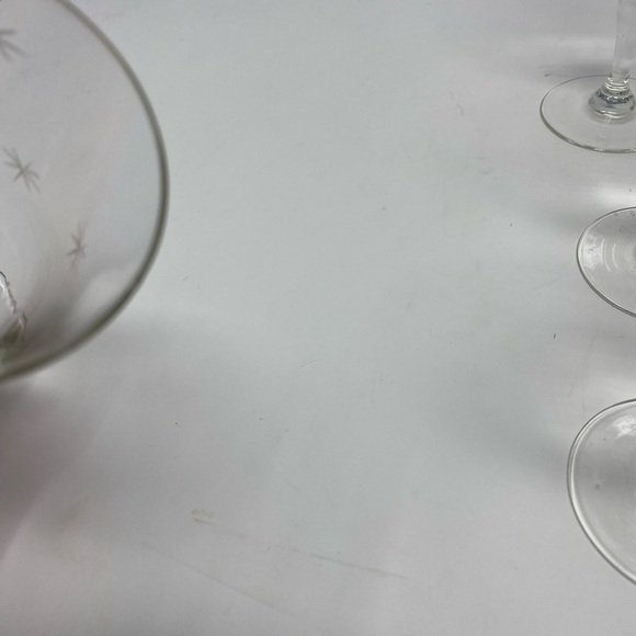 Set of 6 Vintage Wine/Toasting Glasses - Picture 6 of 8